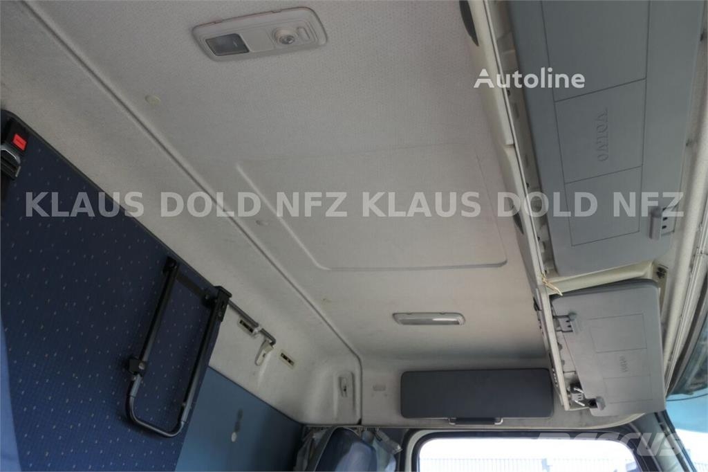 Volvo FM 300 Curtainsider Truck / Edscha Roof / Tail Lif Camión con caja abierta