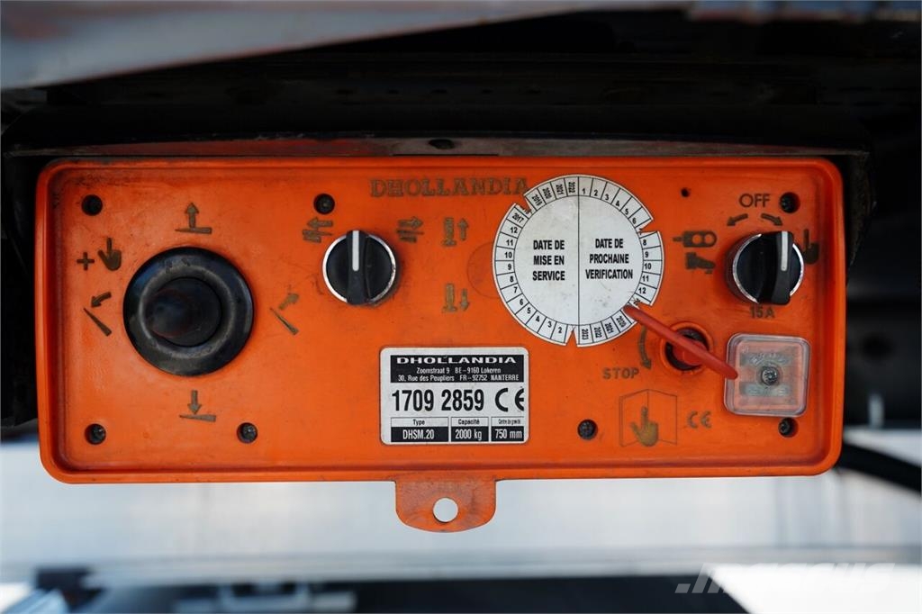 Volvo FM 370 Tovornjaki s ponjavo