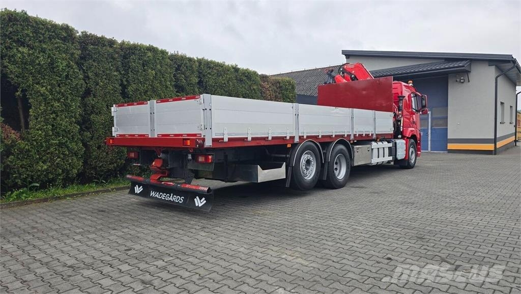 Volvo FM 380 6x2 Flatbed Truck / Fassi F185 Crane Lava-kuorma-autot