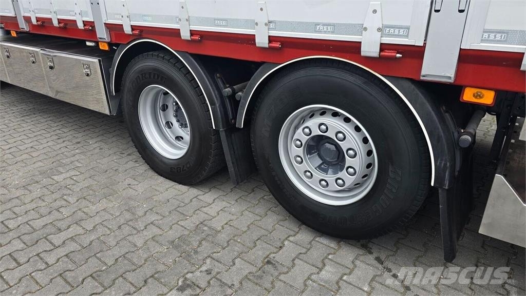 Volvo FM 380 6x2 Flatbed Truck / Fassi F185 Crane Lava-kuorma-autot