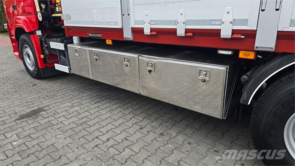 Volvo FM 380 6x2 Flatbed Truck / Fassi F185 Crane Lava-kuorma-autot