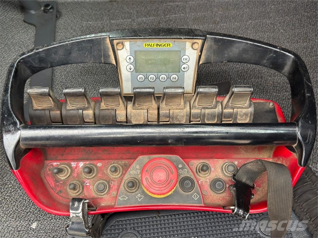 Volvo FM 420 Camiones de cama baja