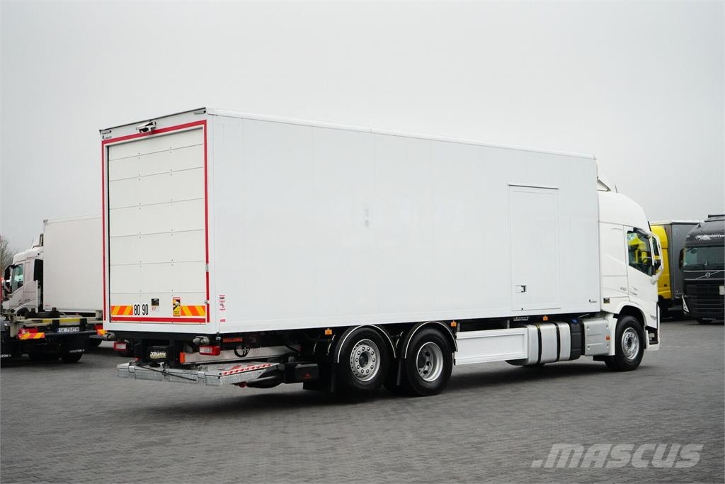 Volvo FM / 430 / ACC / E 6 / KONTENER + WINDA / 21 PALET Sanduk kamioni