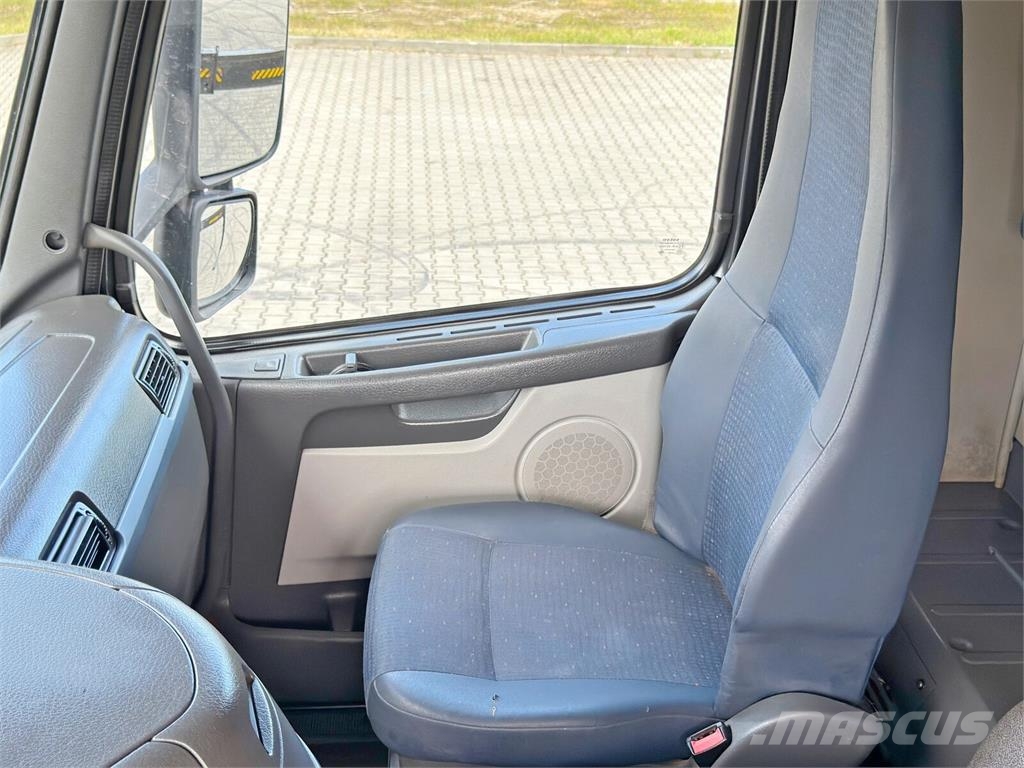 Volvo FM 440 Camiones de cama baja
