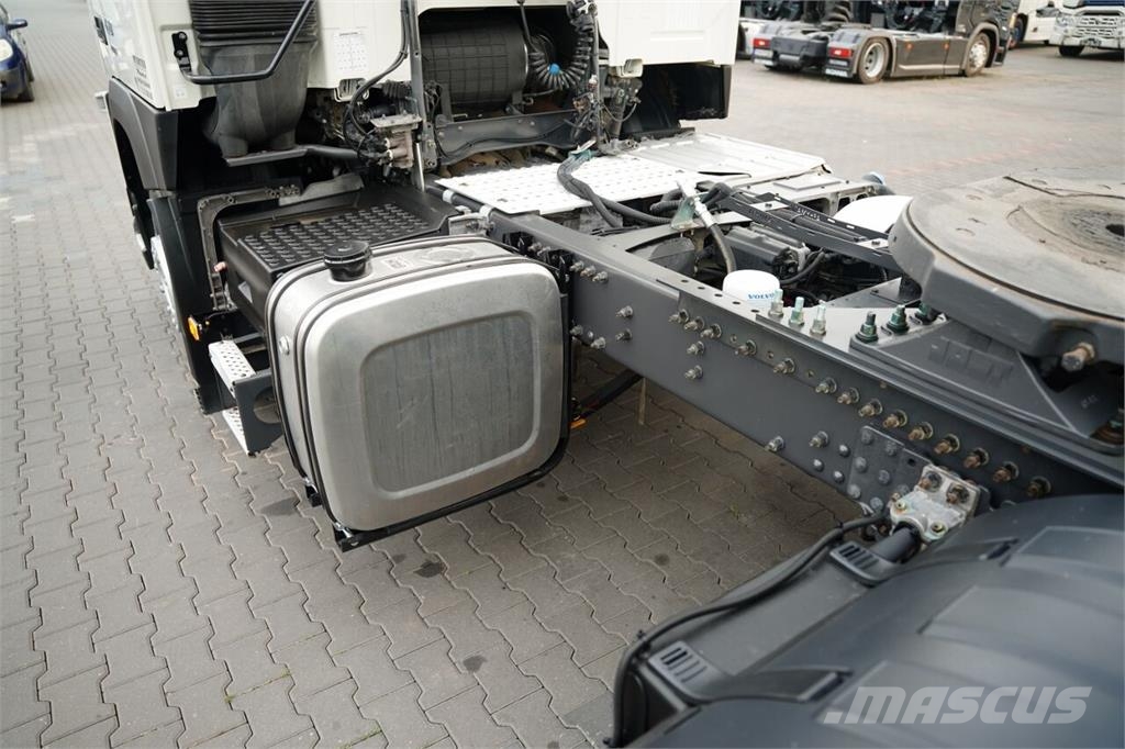 Volvo FM 460 وحدات الجر