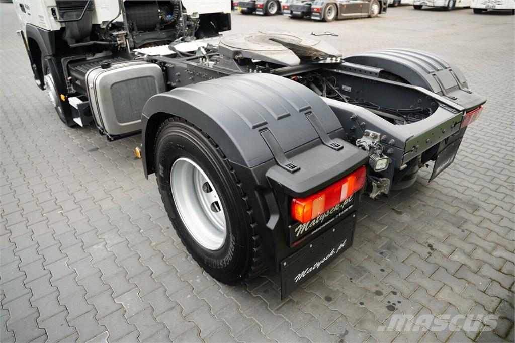 Volvo FM 460 وحدات الجر