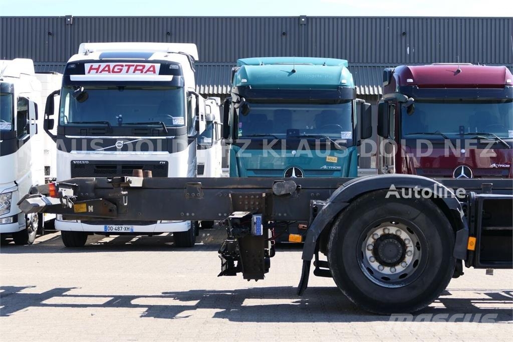 Volvo FM 460 Globetrotter BDF Container Truck, Twin XL F Chasis y suspención