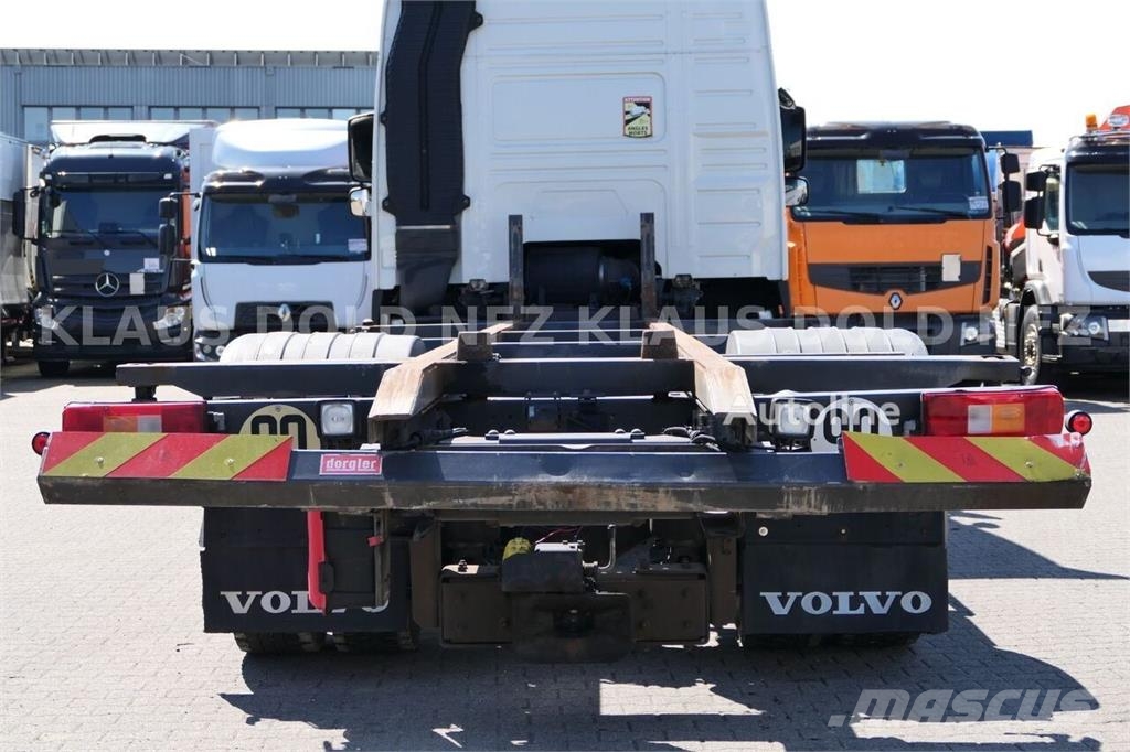 Volvo FM 460 Globetrotter BDF Container Truck, Twin XL F Chasis y suspención