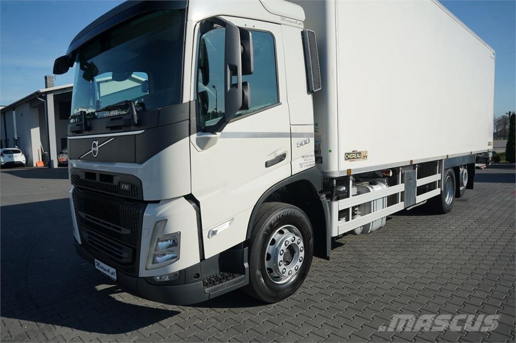 Volvo FM 500 / CHŁODNIA / 6X2 / CHERAU / 8,5 M / CARRIER Camion frigorifique