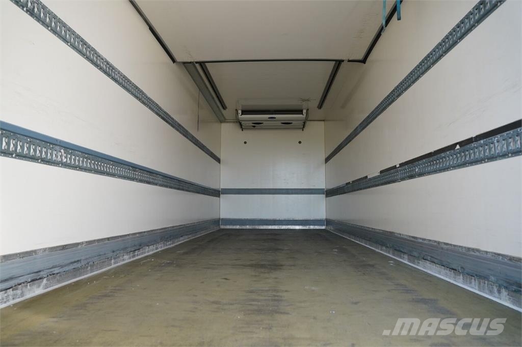 Volvo FM 500 / CHŁODNIA / 6X2 / CHERAU / 8,5 M / CARRIER Camion frigorifique