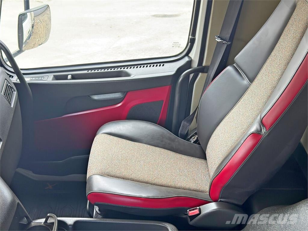 Volvo FM x 460 Kipper *BORDMATIC *8x4 شاحنات قلابة