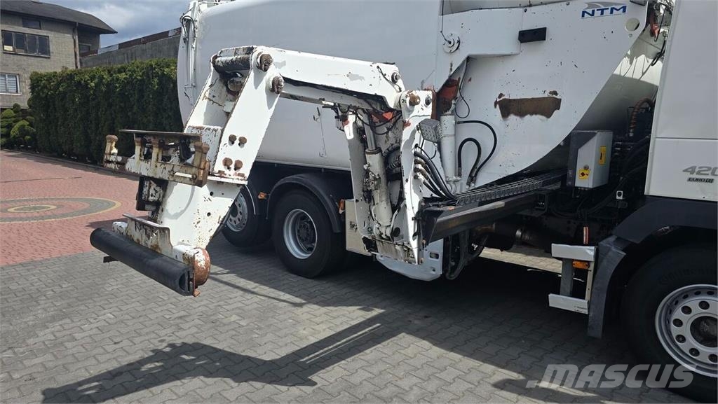 Volvo FM13 420 6x2 / Refuse Collection Truck / Garbage T Camiones de basura