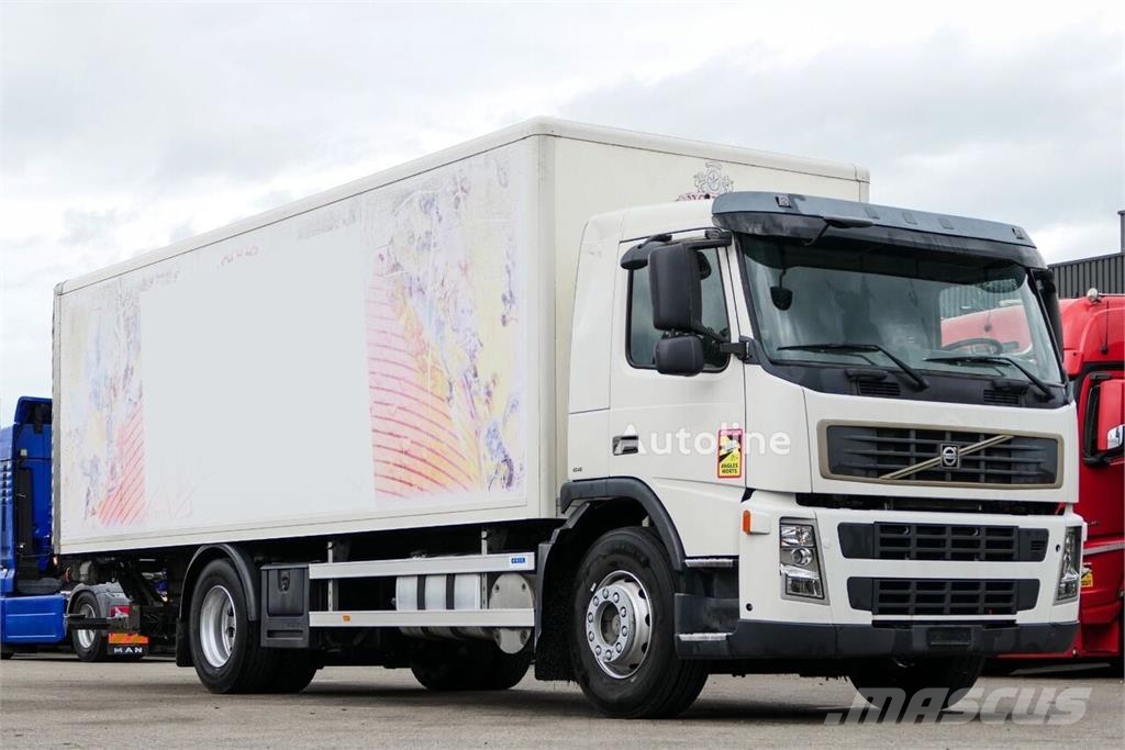 Volvo FM9-260 Box Truck / Leaf-Air Suspension / Analogue Chasis y suspención