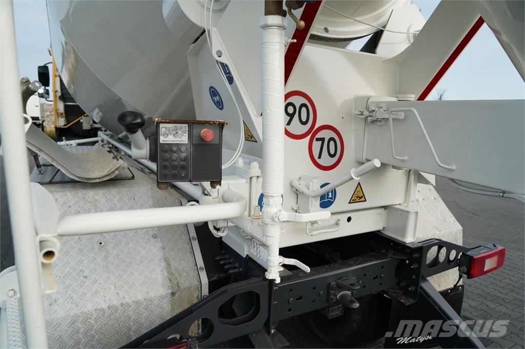 Volvo FMX 410 / 8x4 / GRUSZKA / BETONOMIESZARKA / LIEBHE Camiones de concreto