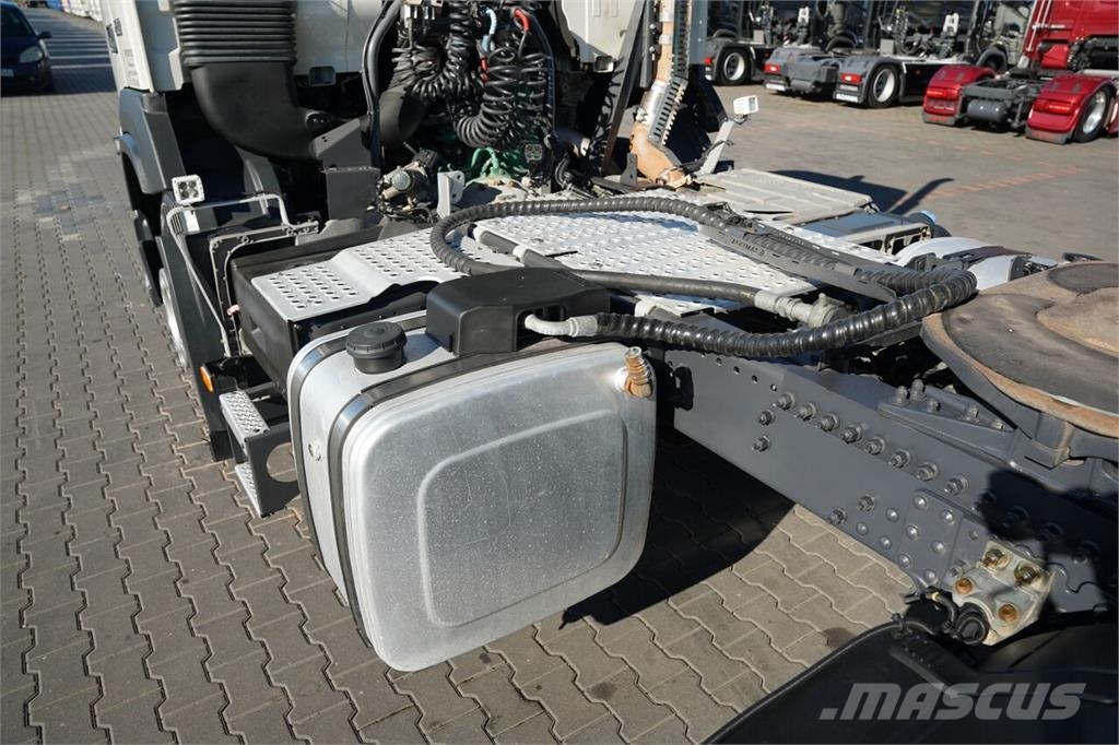 Volvo FMX 420 / HYDRAULIKA / NISKA KABINA / I-SHIFT / EU Nyergesvontatók