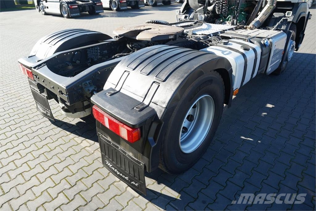 Volvo FMX 420 / HYDRAULIKA / NISKA KABINA / I-SHIFT / EU Nyergesvontatók