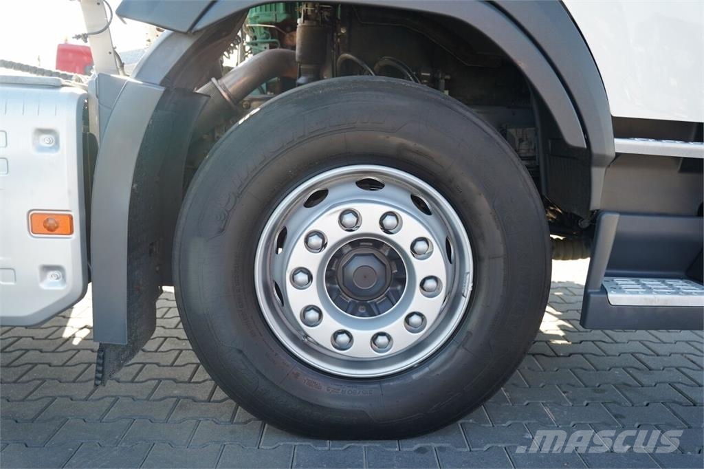 Volvo FMX 420 / HYDRAULIKA / NISKA KABINA / I-SHIFT / EU Nyergesvontatók
