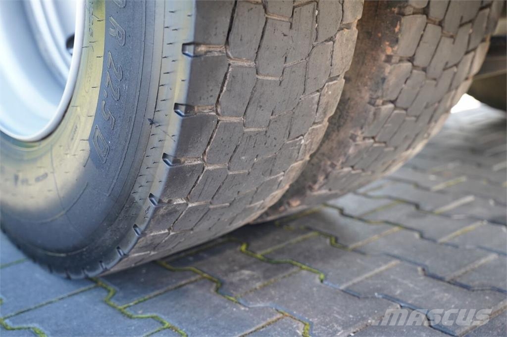 Volvo FMX 420 / HYDRAULIKA / NISKA KABINA / I-SHIFT / EU Nyergesvontatók