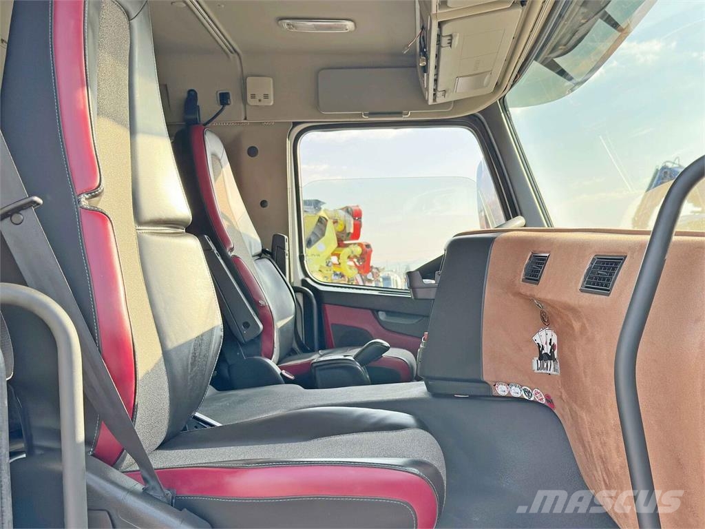 Volvo FMX 460 HIAB X - HIPRO 302 EP - 5 + FUNK/ 8x4 Camiones de cama baja
