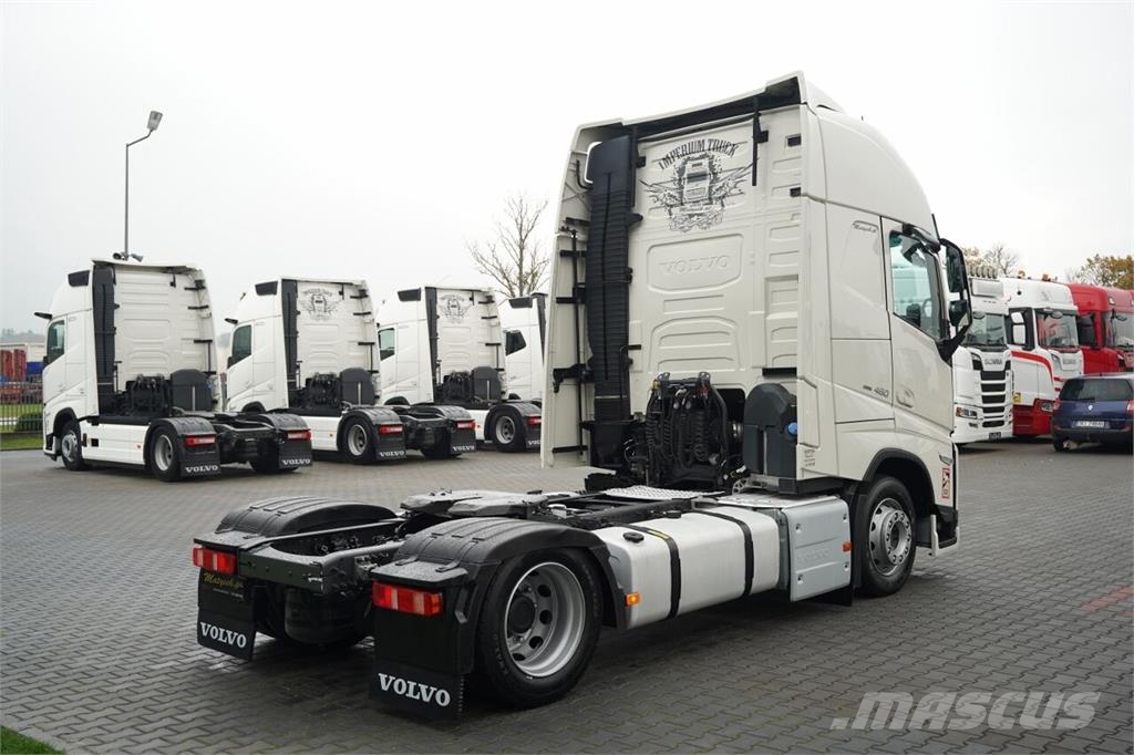 Volvo / MEGA / I-PARK COOL / I- SAVE / TV / EURO 6 Sattelzugmaschinen
