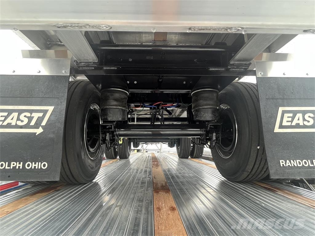 East Mfg FLATBED Valníky