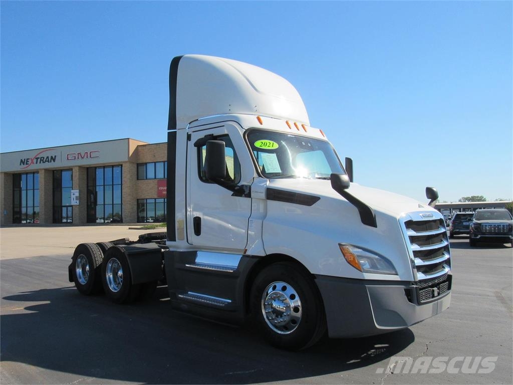 Freightliner CA126DC 中古トラクターヘッド | トレーラーヘッド