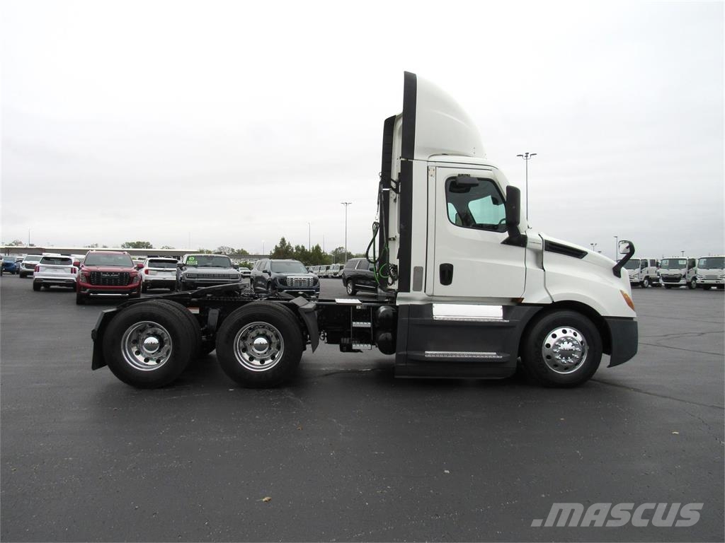 Freightliner Cascadia Day Cab Trekkvogner
