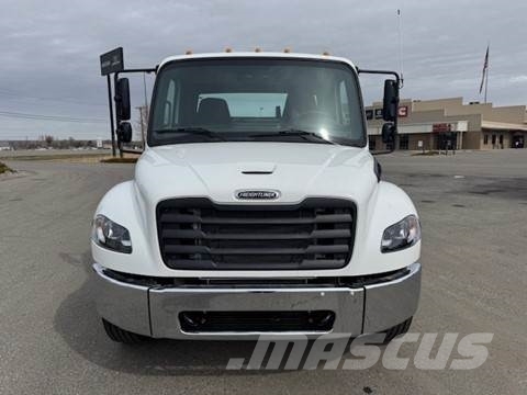 Freightliner M2 106 Prime Movers