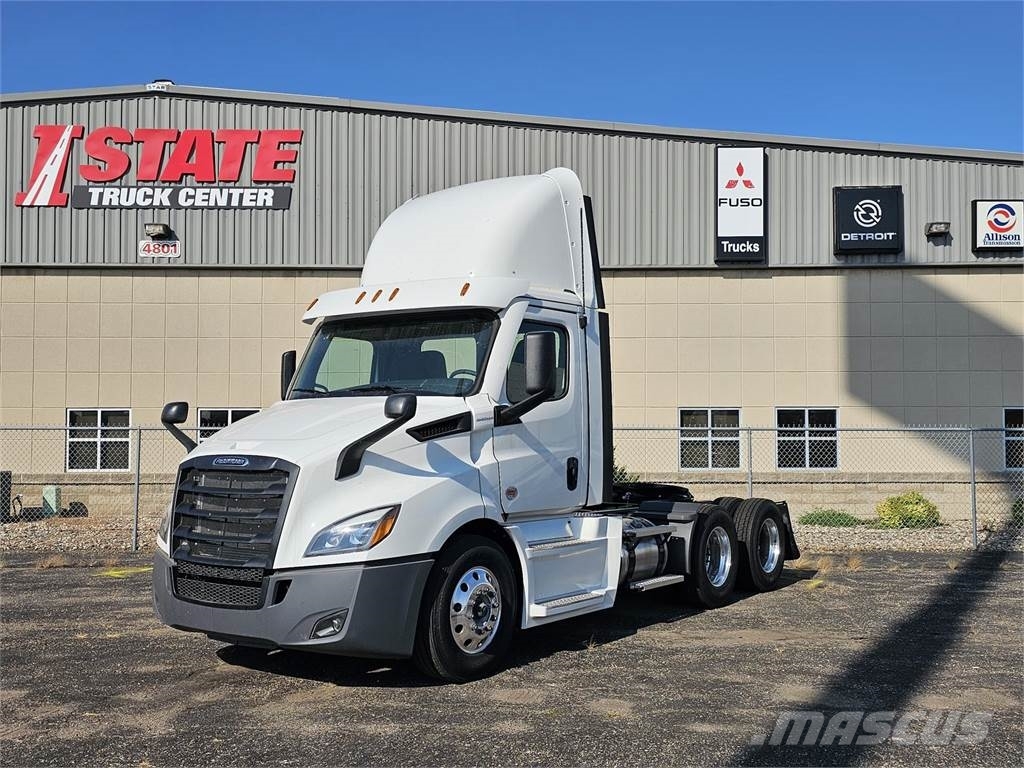 Freightliner PE116DC Dragbilar