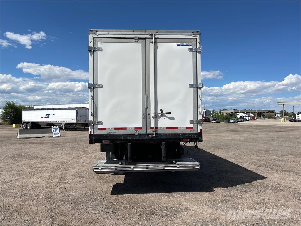 Hino 268A شاحنات ذات هيكل صندوقي