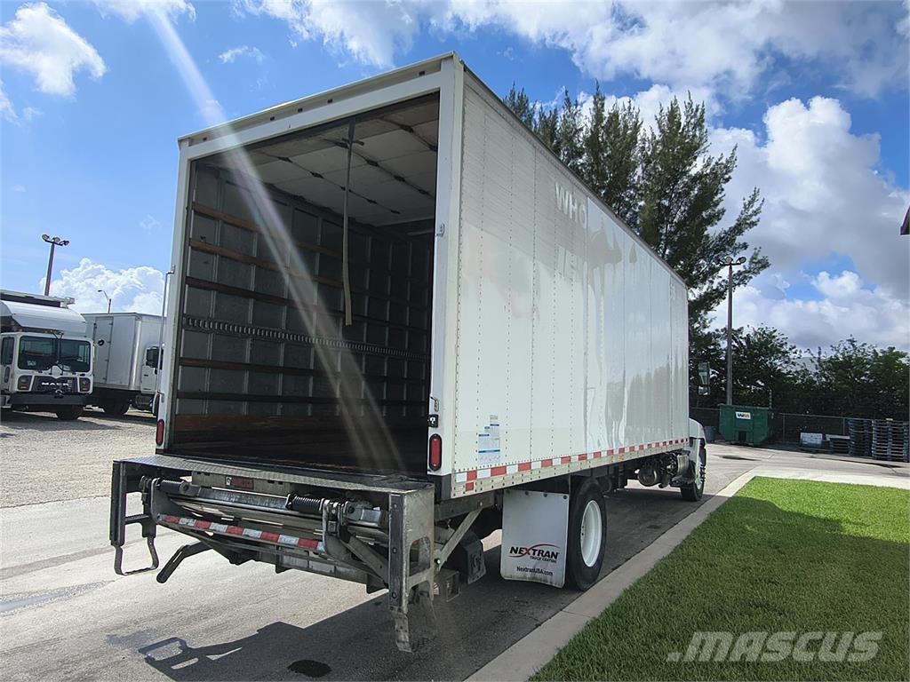 Hino 338 شاحنات ذات هيكل صندوقي