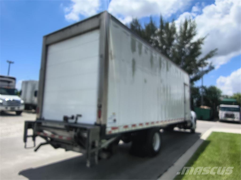 Hino 338 Camiones con caja de remolque