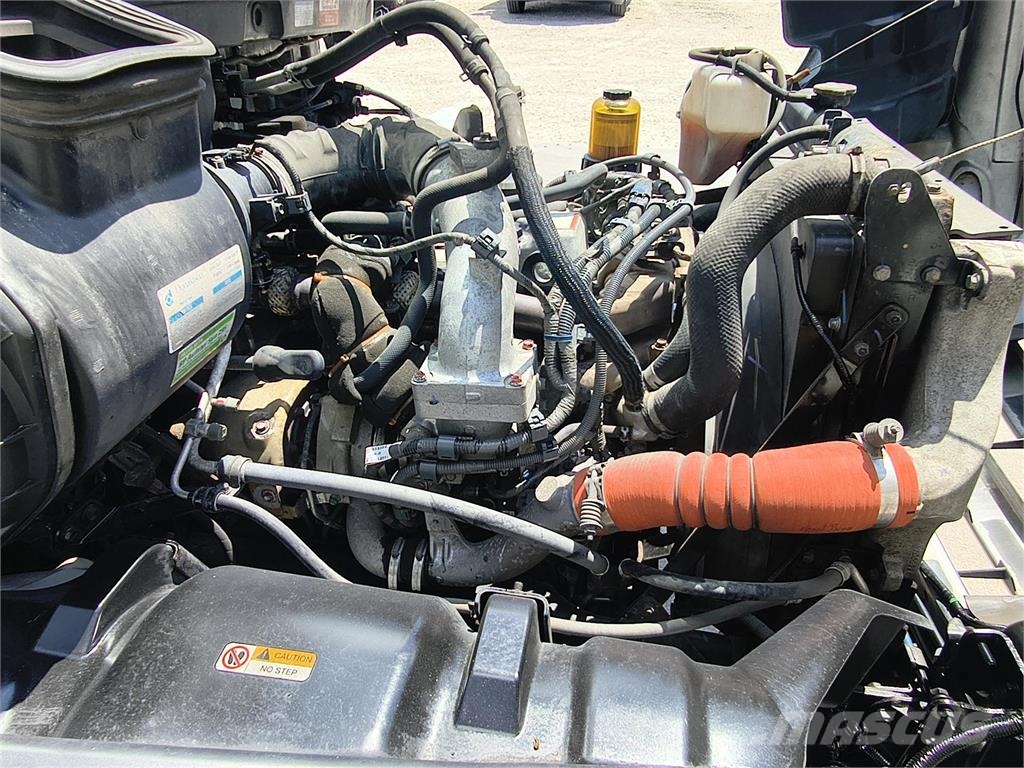 Hino 338 Camiones con caja de remolque
