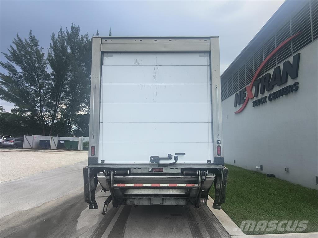 Hino 338 Furgons