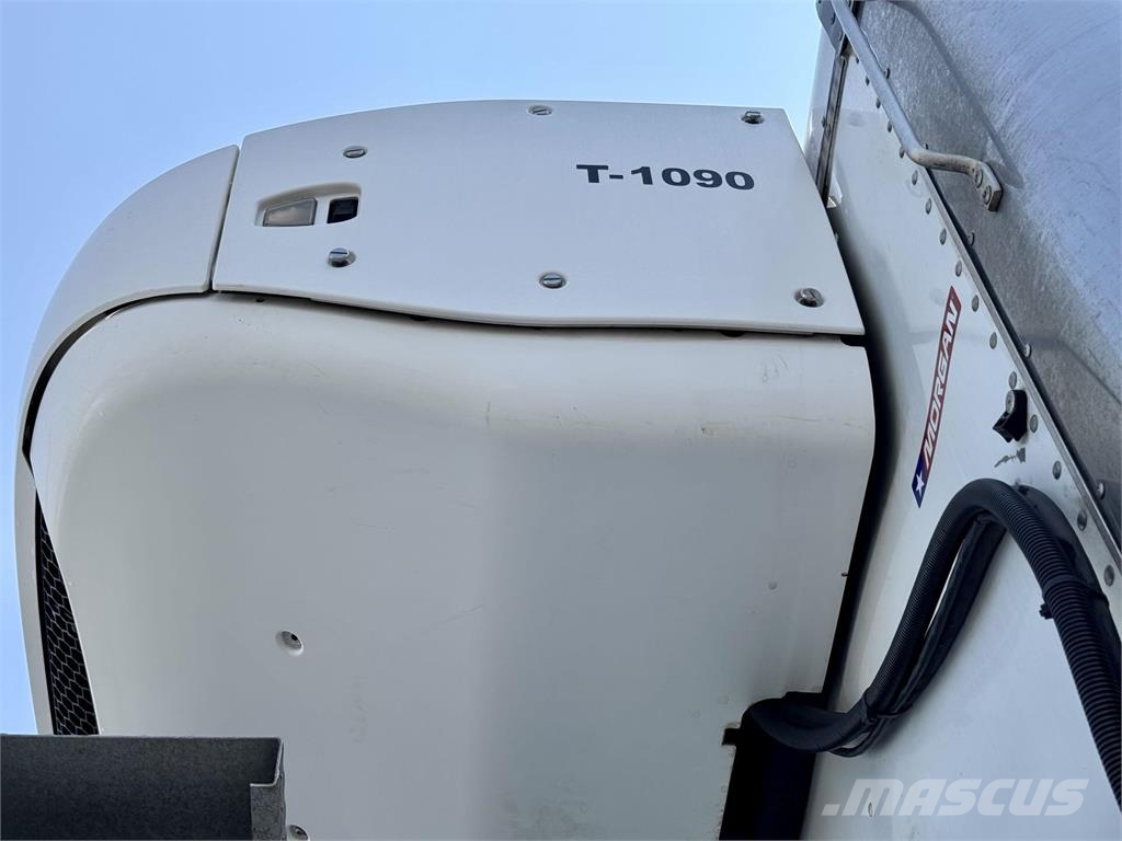 Hino L6 Bakwagens met gesloten opbouw