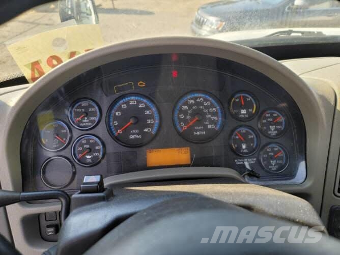 International 4300 C+C 平板车