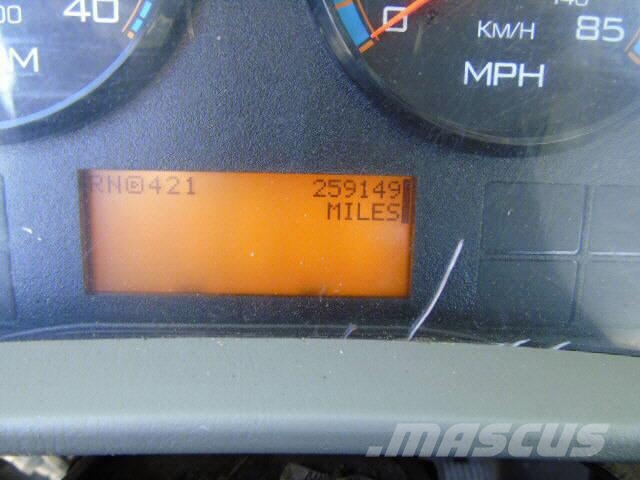 International 4300 C+C 平板车
