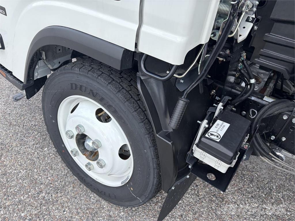 Isuzu NPR-1F104 Autotractoare
