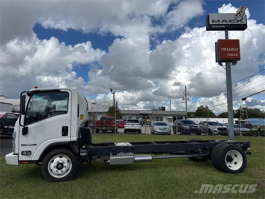 Isuzu NPR-1F404 Шасси с кабиной