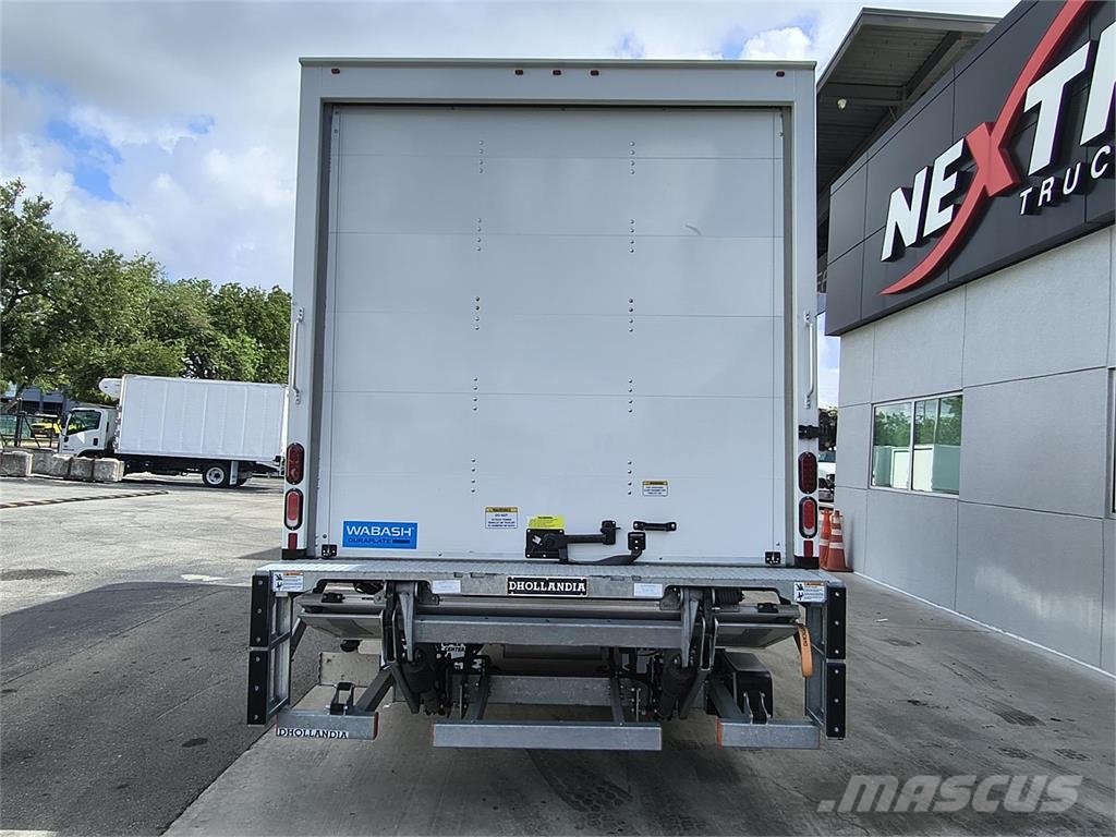 Isuzu NPR-3F324 Bakwagens met gesloten opbouw