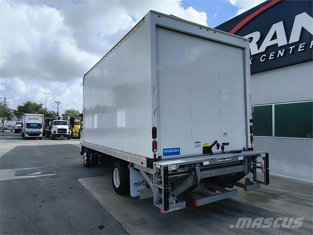 Isuzu NPR-3F324 Bakwagens met gesloten opbouw