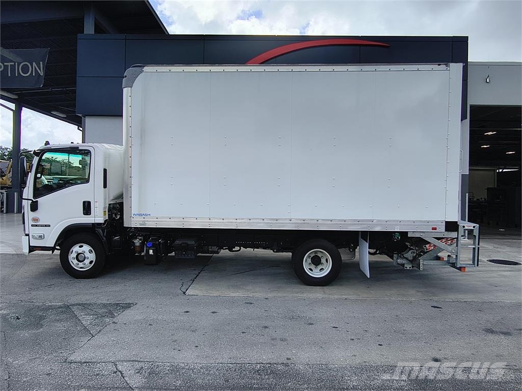 Isuzu NPR-3F324 Bakwagens met gesloten opbouw