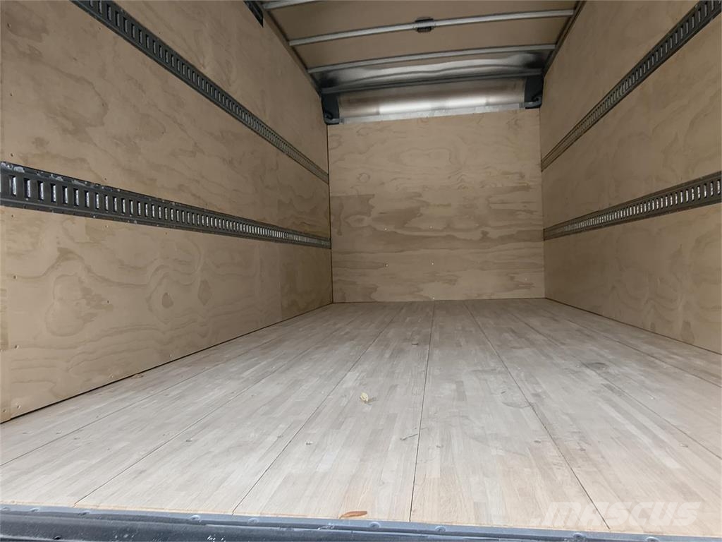 Isuzu NPR-3Y354 Sanduk kamioni