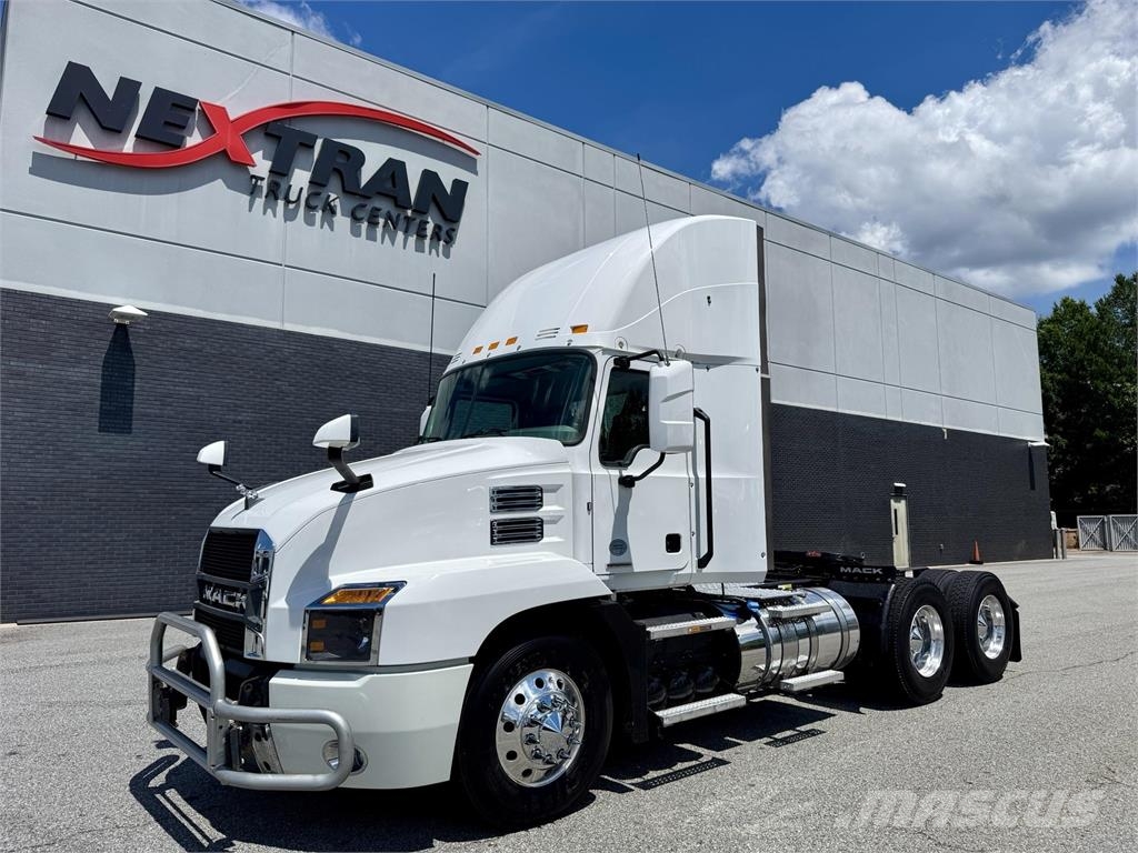 Mack AN64T Prime Movers
