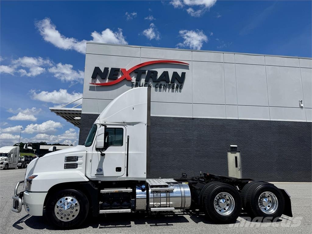 Mack AN64T Prime Movers
