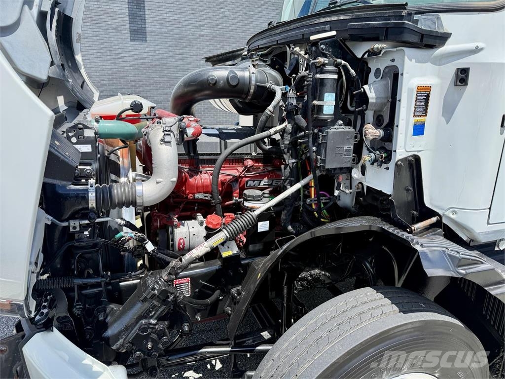 Mack AN64T Prime Movers
