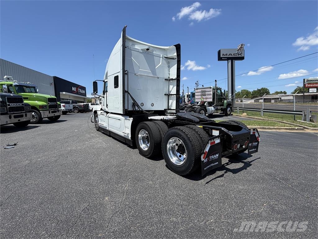 Mack AN64T Prime Movers