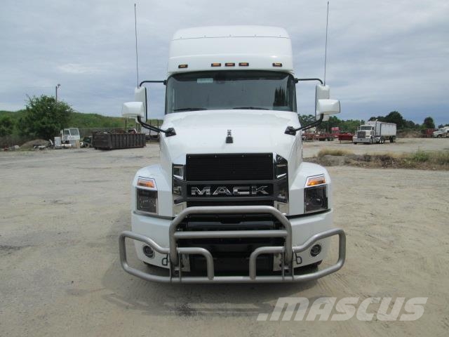 Mack AN64T Sattelzugmaschinen