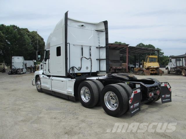 Mack AN64T Sattelzugmaschinen