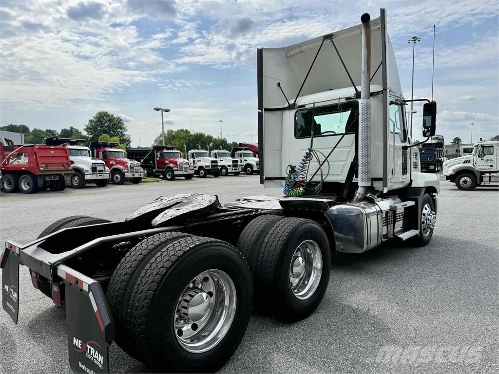 Mack AN64T Sattelzugmaschinen